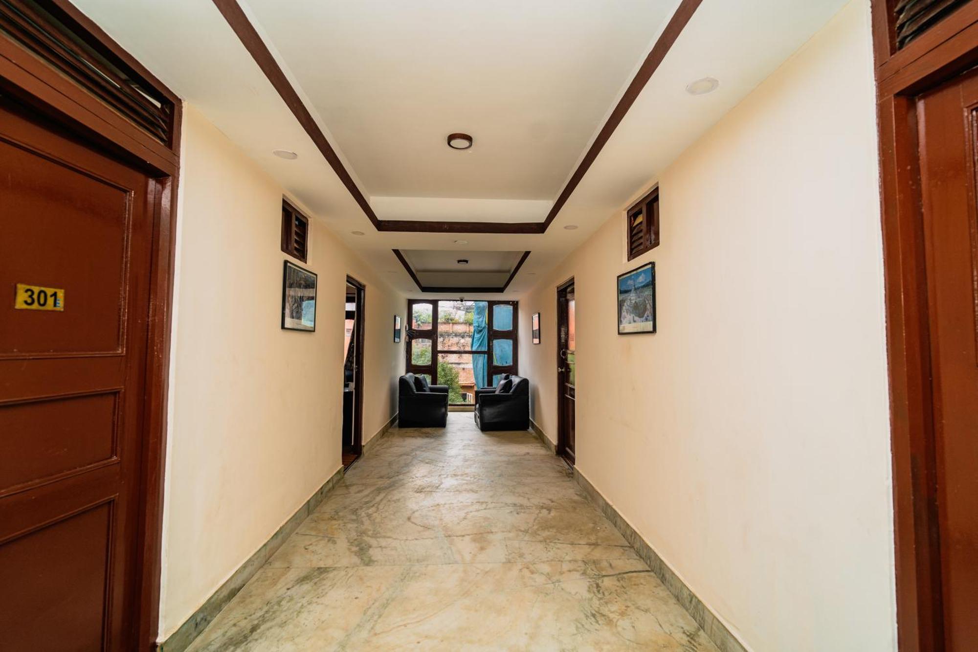 Karma Travellers Home Катманду Екстериор снимка