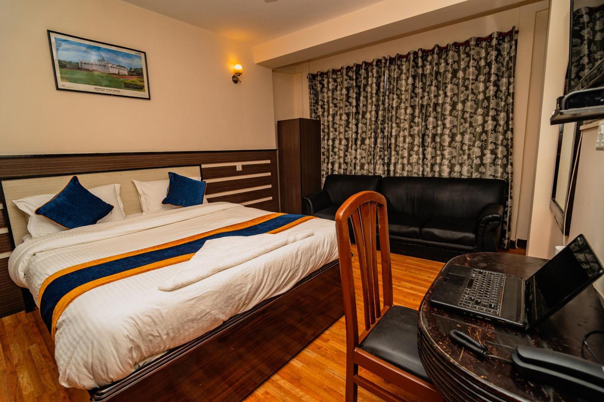 Karma Travellers Home Катманду Екстериор снимка