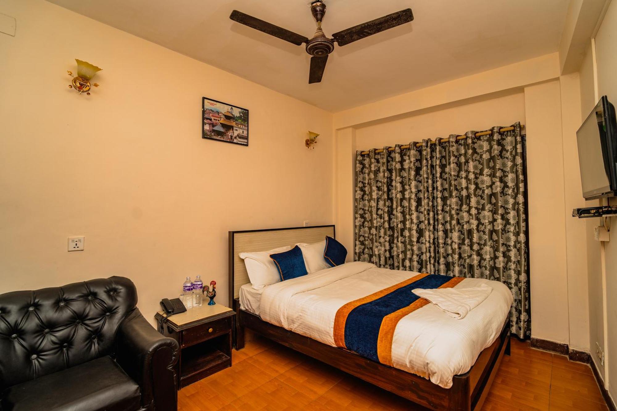 Karma Travellers Home Катманду Екстериор снимка
