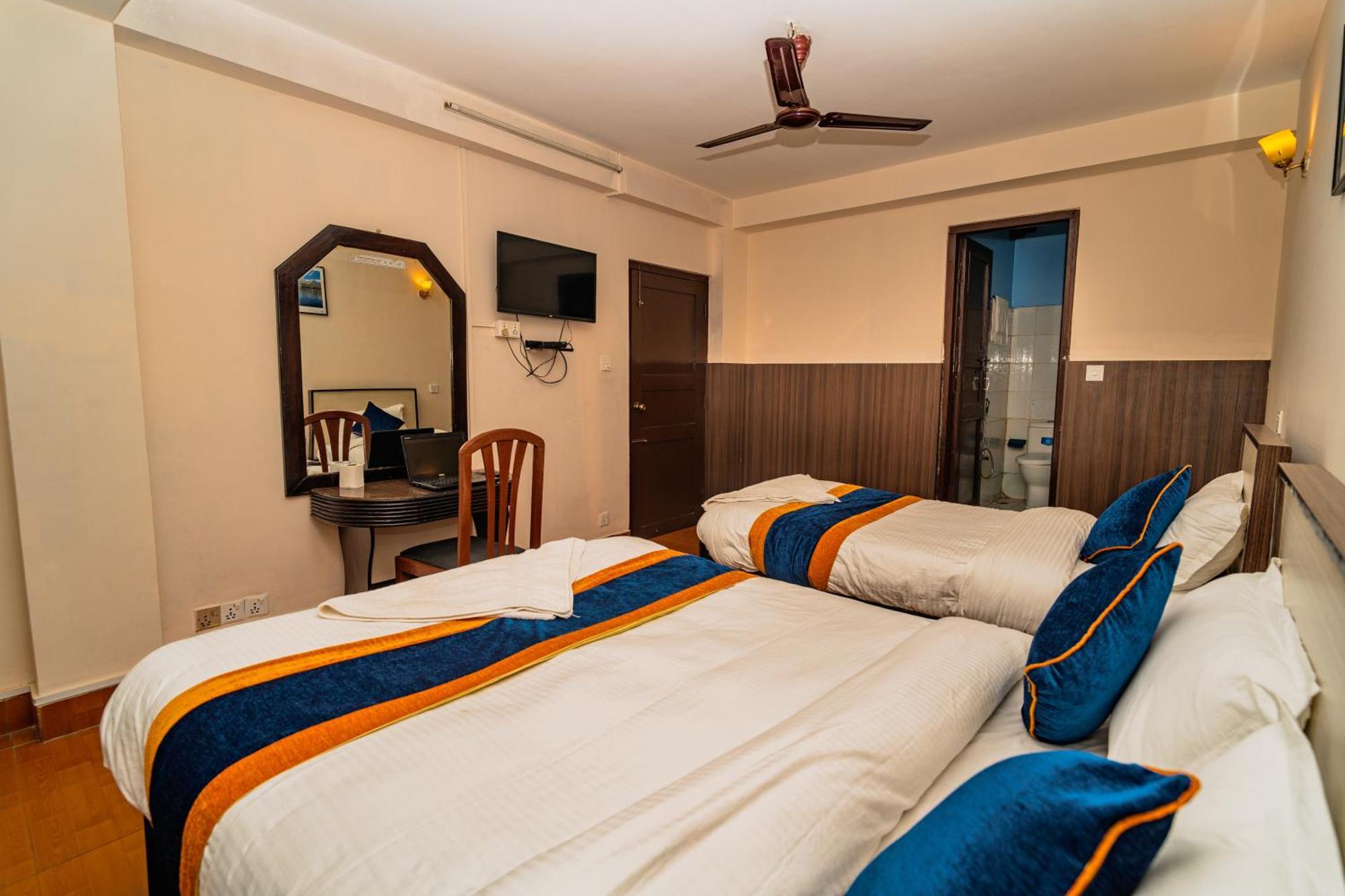 Karma Travellers Home Катманду Екстериор снимка