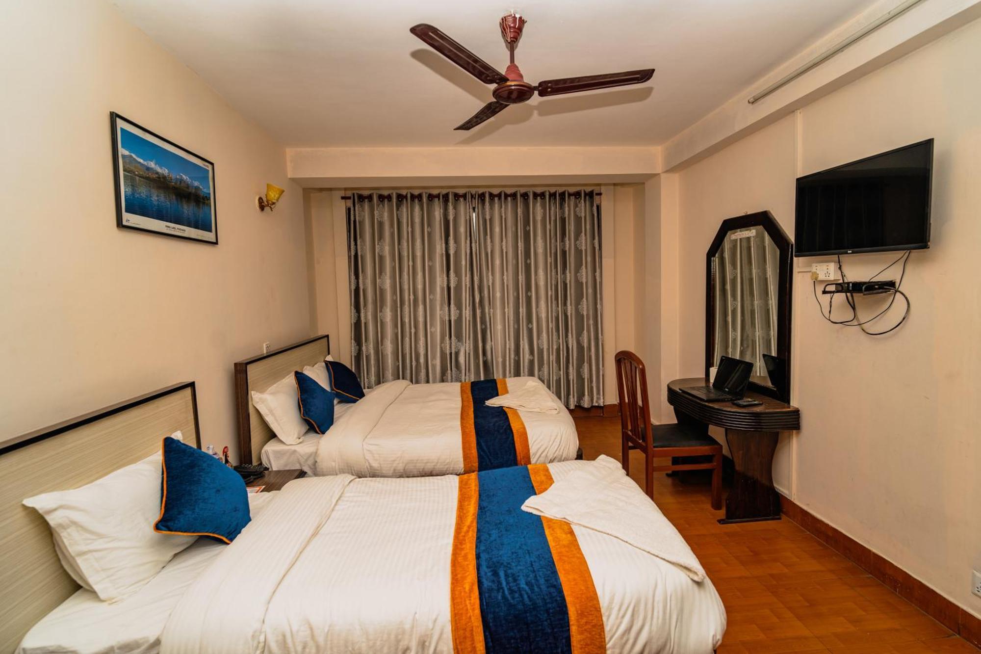 Karma Travellers Home Катманду Екстериор снимка