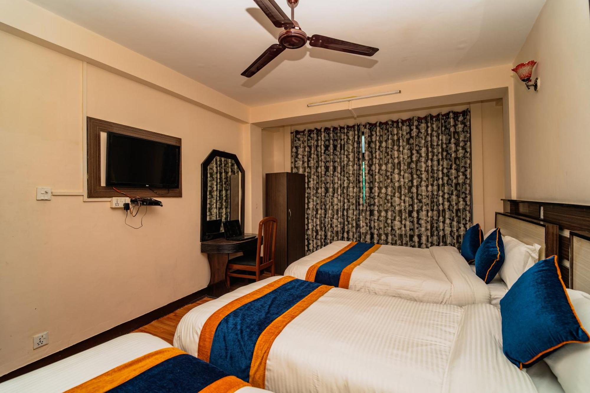 Karma Travellers Home Катманду Екстериор снимка