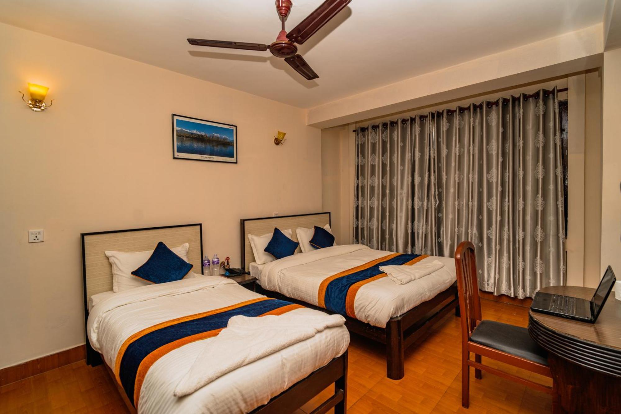 Karma Travellers Home Катманду Екстериор снимка